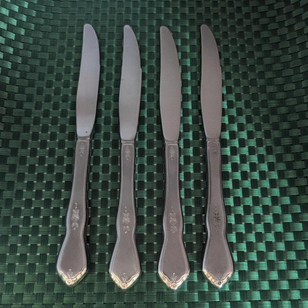 Oneida MORNING BLOSSOM Dinner Knives Set Lot of 4 Stainless Burnished Floral USA